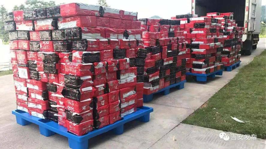 "贛之村"是一個以種植,加工,銷售農副產品一體的電子商務企業(yè),由返鄉(xiāng)